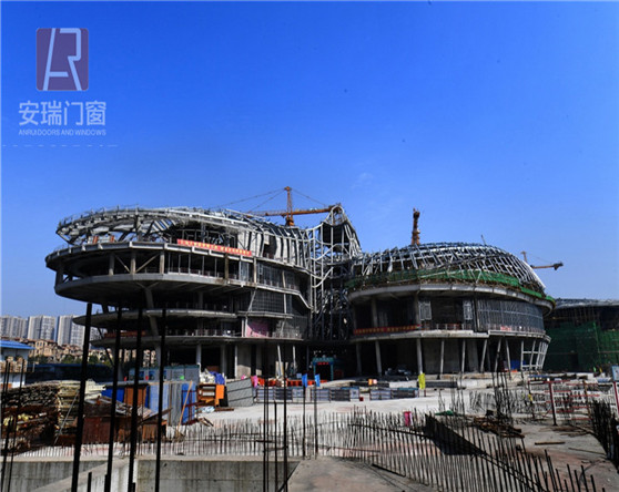 長(zhǎng)沙梅溪湖廣場(chǎng)